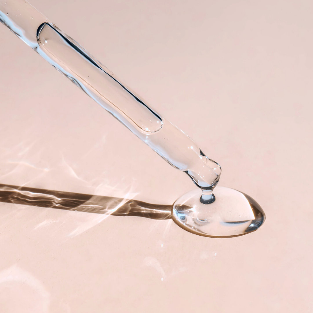 Clear cosmetic droplets representing Glycerin